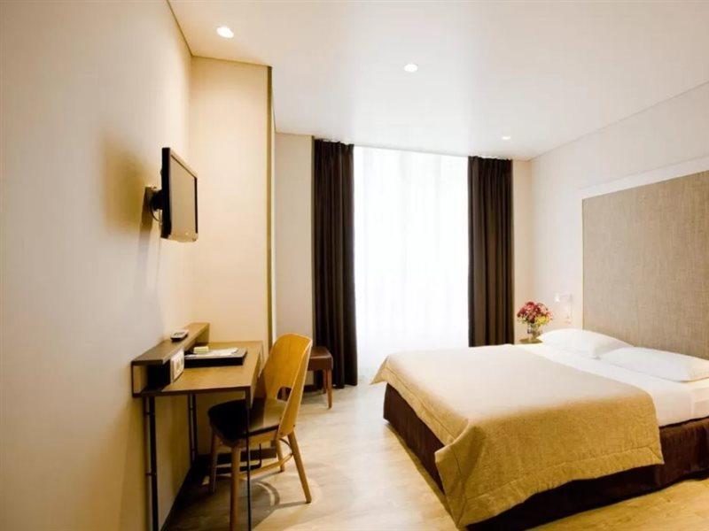 Central Hotel Paris Hotel