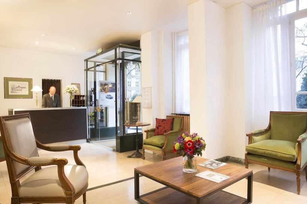 Central Hotel Paris 3*