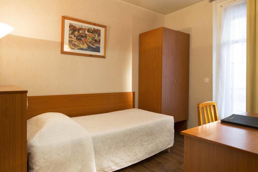 Central Hotel Paris Hotel 3*